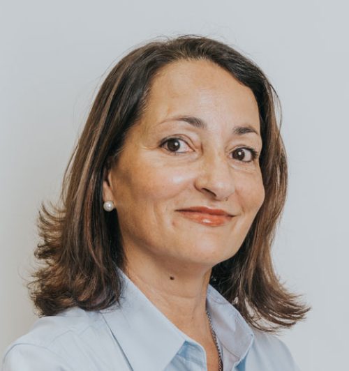 Leticia Gonzalez Verona, Gerente